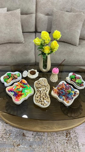 ظروف با پایه و بدون پایه/ در چند مدل/ تنوع رنگی