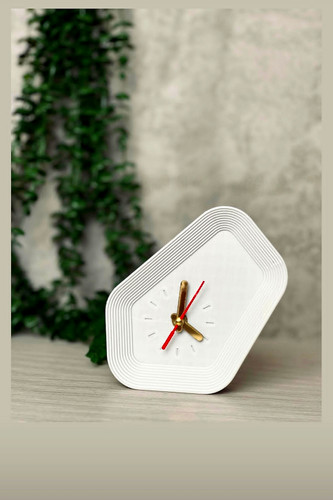 ساعت رومیزی زیبا مناسب هر محیطی