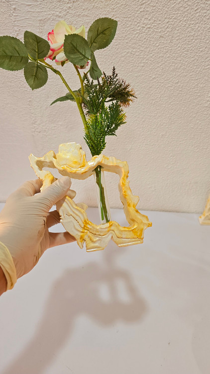 گلجای ایران، گلدان شیشه ای، ترکیب سنگ و شیشه، ایران، جنگ رمضان